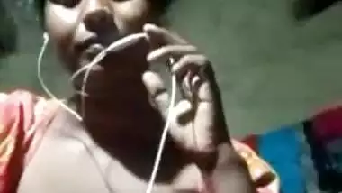 Village Girl Shows her Boobs