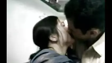 Village bhabhi fucked by neighbor on front of cam