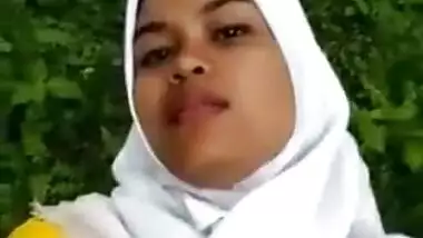 Sexy Sri Lankan Lover Outdoor Sex
