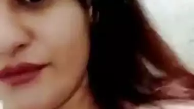 Cute Paki girl topless viral video call sex