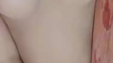 Beautiful Desi Girl Showing