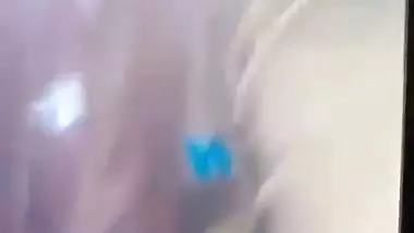 Outdoor xxx MMS of a girl sucking a dick in a car