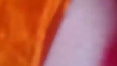 Bangladeshi girl in pink saree shows off her Desi XXX pussy on cam