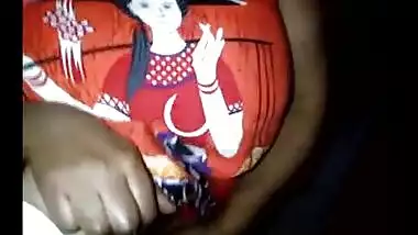 Mallu auntie’s big boobs exposed & pressed hard