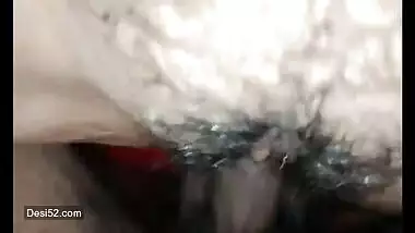 Desi village bhabi simran pee n fucking