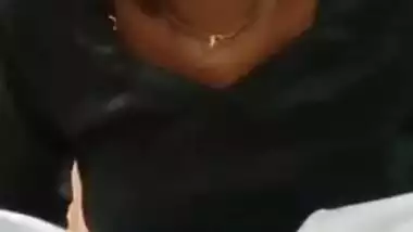 Mature Indian XXX housewife have sex with her rich owner MMS