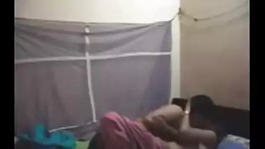Indian porn tube of sexy figure hostel girl fucked by senior student