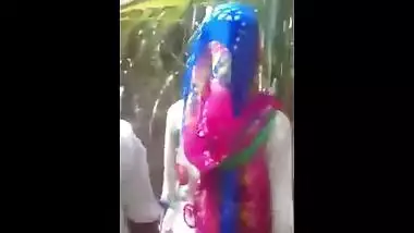 Desi girl outdoor caught 