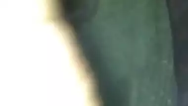 Mature Desi XXX wife sucking her young neighbour’s dick MMS