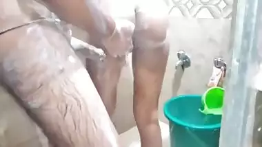 Boyfriend Ne Kari Bathroom Me Ghusker Chudai - Indian Desi Bhabhi, Indian Bhabhi And Desi Bhabhi