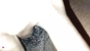 Sri lankan School Girl ඇගිල්ල දදා අතේ ගහනවා Fingering long time