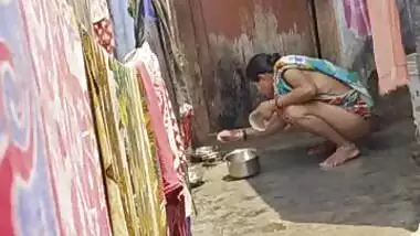 Hot Ass Of Sexy Village Wife Caught On Cam