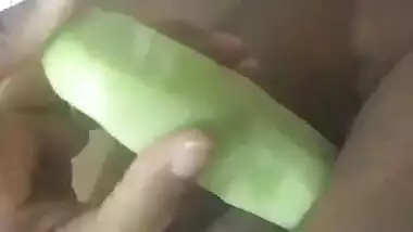 Desi sexy bhabi enjoy with Cucumber