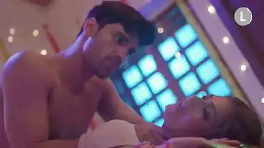 Indian beautiful milf stepmom enjoy her Christmas Day with stepson real Hindi sex video