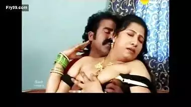 Delicious Mallu Aunty 2 – Movies