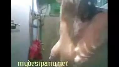 Famous bengali girl Jojo banerjee bath mms
