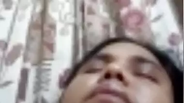 Horny Desii Boudi Showing Her Big boobs And Fingering On Video Call