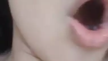 Desi chick can't say no to XXX viewers who wait for another MMS video