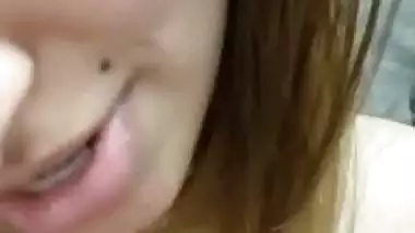 Indian girl showing asshole by spreading big ass