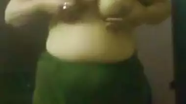 Horny Indian Girl Showing her Boobs and pussy