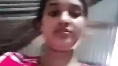 Beautiful village girl showing pussy on cam