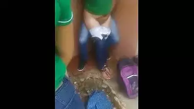 Gorgeous college gal bonks boyfriend infront of her friends