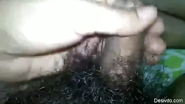 Desi village bhabi show her nice ass n pussy