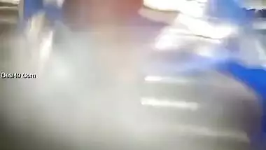 Today Exclusive-village Girl Bathing Record In Hidden Cam