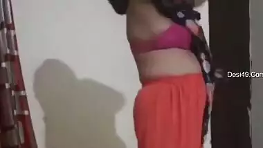 Slutty Indian wakes up and demonstrates her XXX private parts dressing up