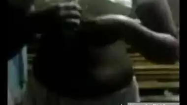 Northindia girl show off outdoor and bust girl touch