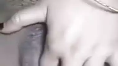 Today Exclusive- Horny Desi Girl Showing Hr Boobs And Fingering On Video Call Part 1