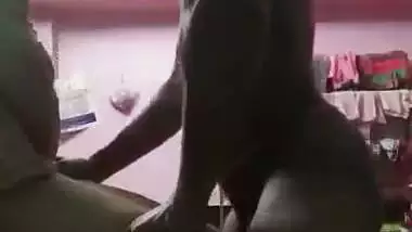 Guy fucks his stepsister’s tight pussy in the desi sex video