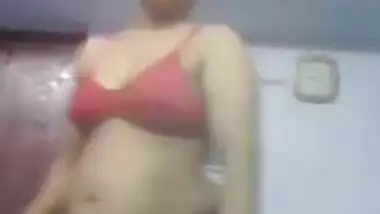 Bengali aunty