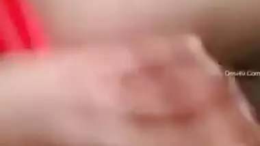 Energetic Desi chick is addicted to dancing and amateur porn videos