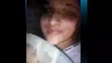 Hot housewife’s masturbation while her hubby sleeps