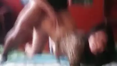 Married Delhi girl gives an Indian blowjob to her lover