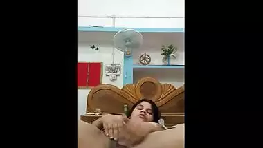 Big boobs chubby bbw live puffy pussy masturbation