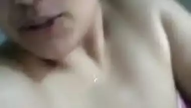 Super hot big boobs girl selfie for boyfriend from bathroom with hindi audio