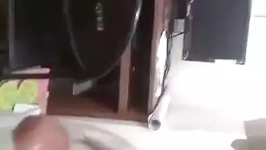 Giving Blowjob to lover in office part 1