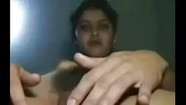 Patna Bhabhi Showing her Red Pussy