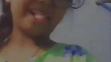 Cute Chashmish Girl Showing