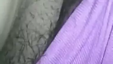 Man begins sex with Desi wife by thrusting fingers into hairy XXX twat
