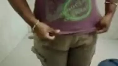 Desi rich boy asking huge boobs servent to wear his mammas dress
