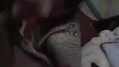 Telugu sex movie scenes of desi aunty engulfing pecker like porn star