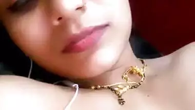Sexy Nikita Bhabhi showing boobs on live cam