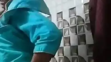 Suit wali chasmish babe in bathroom