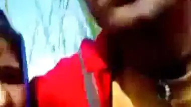 Tamil couples outdoor sex video to tempt your sex mood