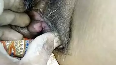 Desi bhabi pussy fingering lover