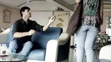 Anusha sharma hot sexy booty