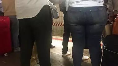 WIDE milf ass 2
